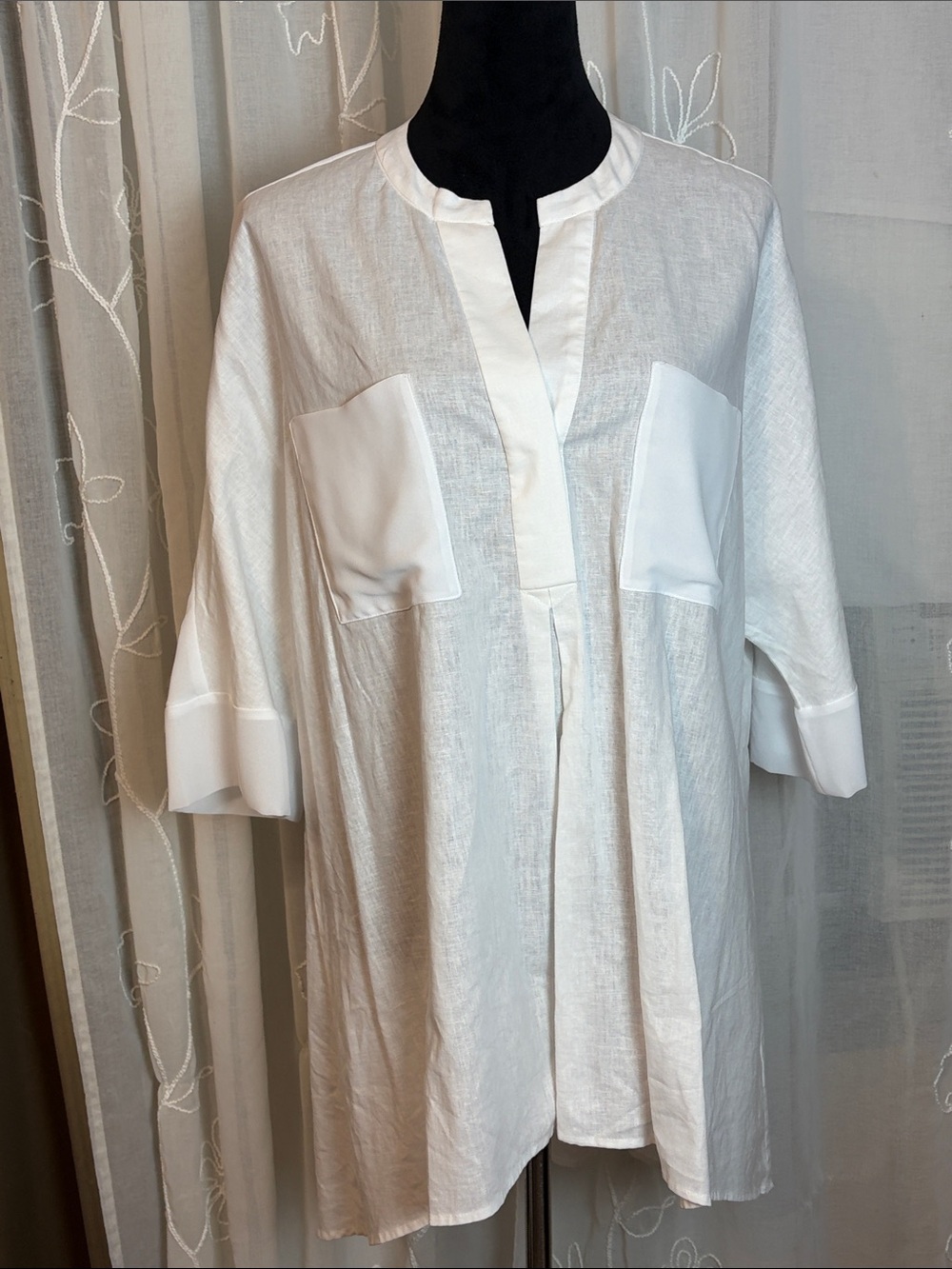 Anne Klein White Tunic-Style hi-lo linen blouse L